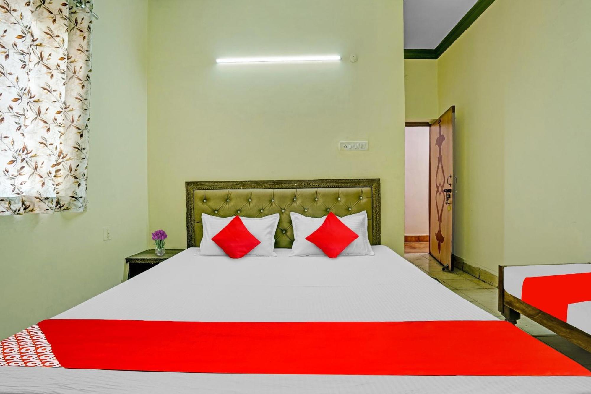 Hotel O B N Palace Raipur  Bagian luar foto
