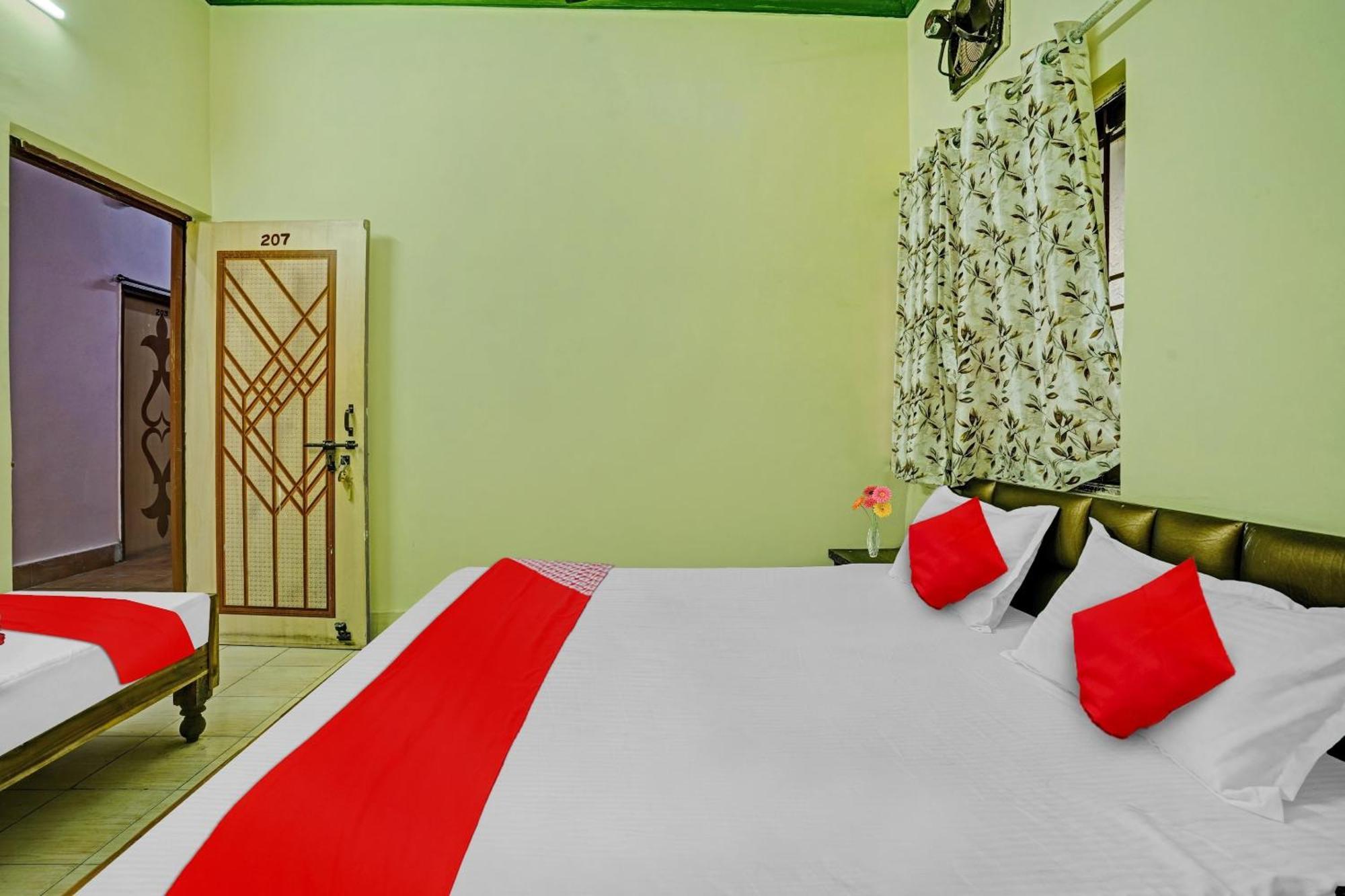 Hotel O B N Palace Raipur  Bagian luar foto